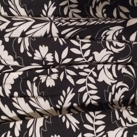 Skirt - Picture 2 of 2